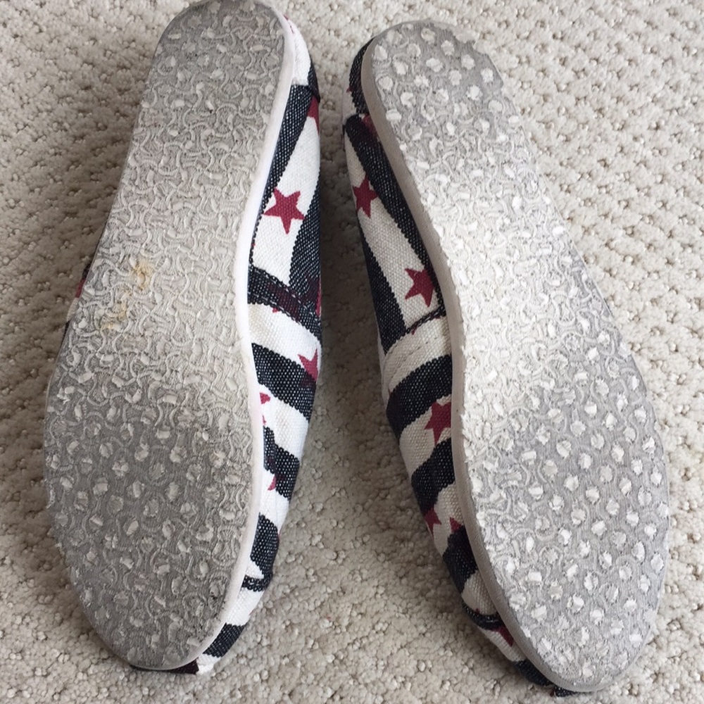 Women’s toms slip on shoes - Picture 6 of 6